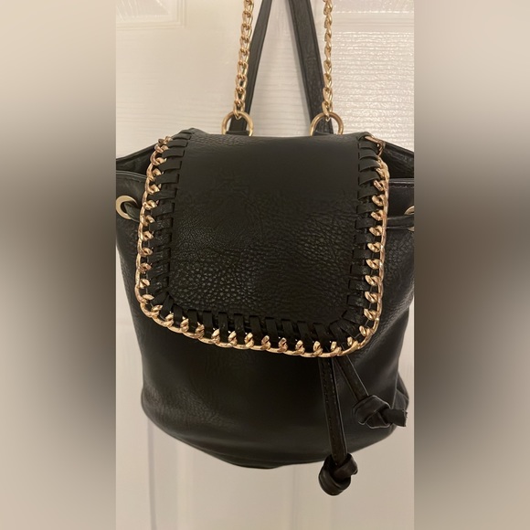 Women’s back pack purse - Picture 2 of 3